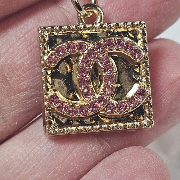 Chanel Beautè Charm Pendant Gold and Stamped NEW With Chain Necklace - Picture 5 of 6